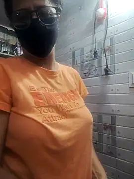 meenu bhabhi547 online show from April 13, 2026, 2:04 am