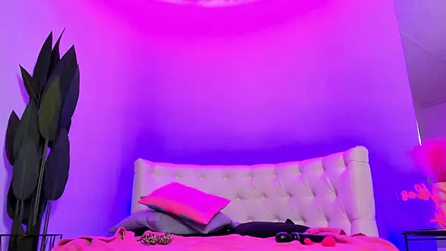 Snapshot of JessicaSky_ chatting on November 21, 2025, 7:02 pm JessicaSky online show from November 21, 2025, 7:02 pm