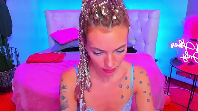 Snapshot of JessicaSky_ chatting on October 21, 2025, 5:56 pm JessicaSky online show from October 21, 2025, 5:56 pm