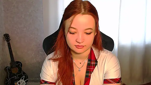 Molly  Mur online show from September 10, 2025, 1:59 am