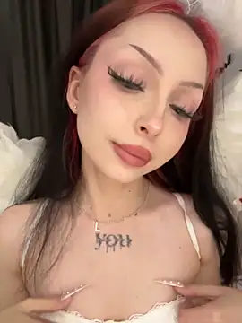 Snapshot of Lina_Thornton_ chatting on October 31, 2025, 10:49 pm Lina Thornton online show from October 31, 2025, 10:49 pm