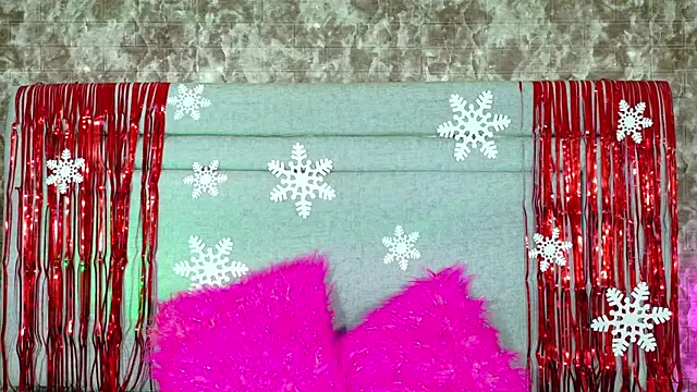 SharaRous online show from December 17, 2025, 1:05 pm