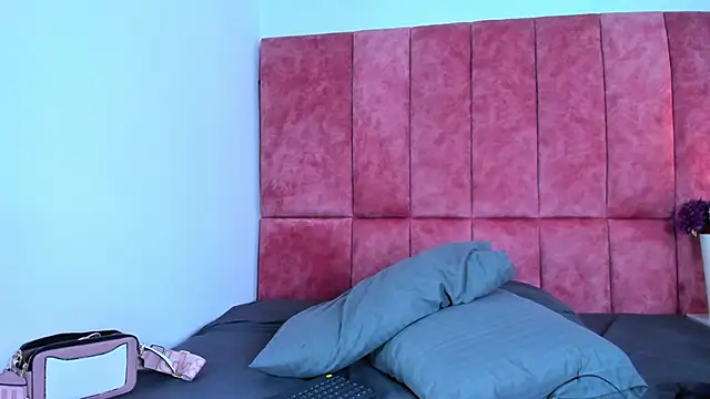 kittyy milk 001 online show from December 22, 2025, 7:14 pm