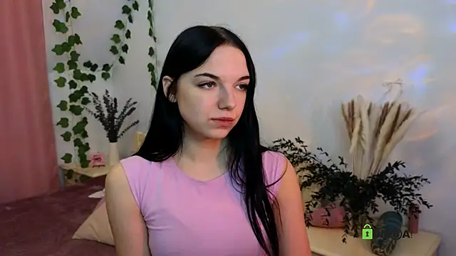 Snapshot of Hey_Caroline chatting on October 9, 2025, 3:34 pm Hey Caroline online show from October 9, 2025, 3:34 pm