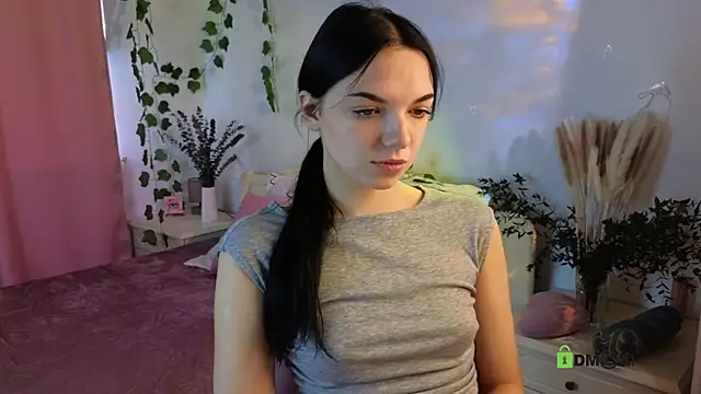 Snapshot of Hey_Caroline chatting on September 17, 2025, 3:14 pm Hey Caroline online show from September 17, 2025, 3:14 pm