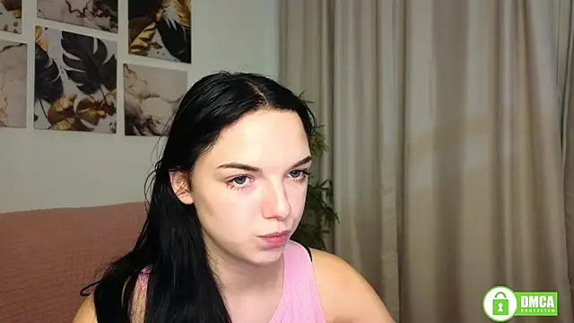 Snapshot of Hey_Caroline chatting on September 8, 2025, 9:25 pm Hey Caroline online show from September 8, 2025, 9:25 pm