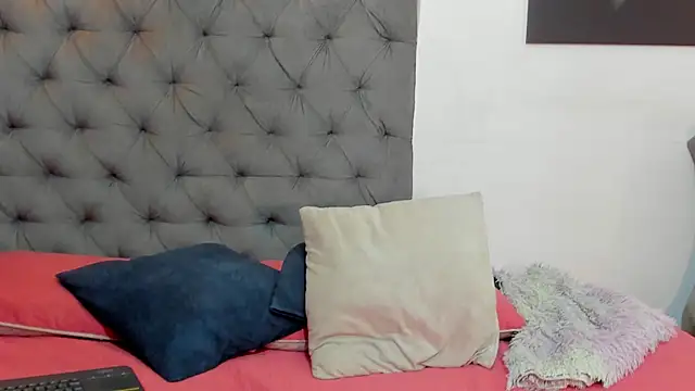 Snapshot of nahiroby_ebony chatting on May 19, 2026, 5:20 pm nahiroby ebony online show from May 19, 2026, 5:20 pm