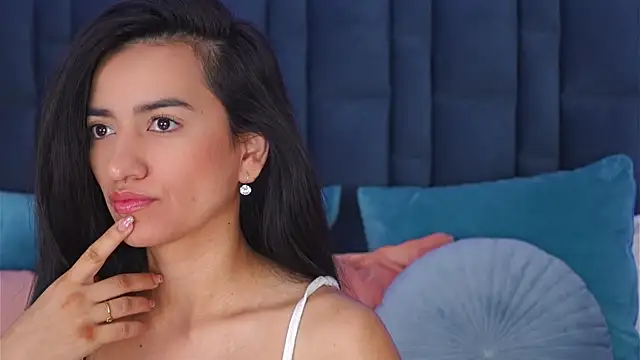 Snapshot of EmilyPrincy chatting on December 22, 2025, 5:18 am EmilyPrincy online show from December 22, 2025, 5:18 am