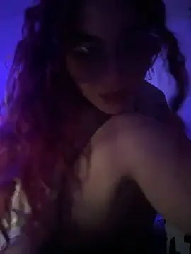 Red kytty6 online show from November 23, 2025, 3:38 am