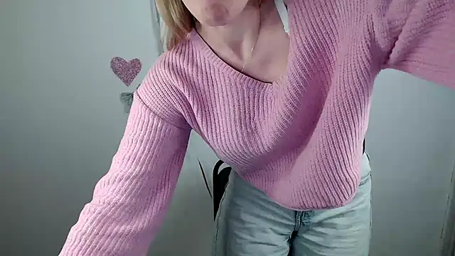 JuiceLips   online show from January 5, 2026, 6:11 pm