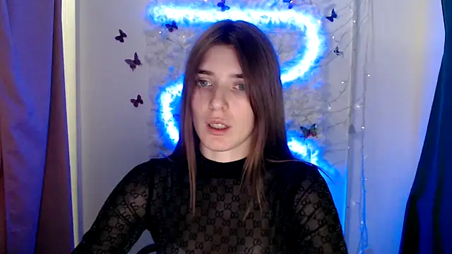 JuiceLips   online show from September 12, 2025, 8:36 am