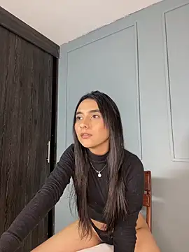 Zafira Montiel online show from February 3, 2026, 3:26 am