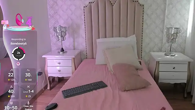 Snapshot of SkinnyGirl_28 chatting on February 24, 2026, 7:48 pm SkinnyGirl 28 online show from February 24, 2026, 7:48 pm