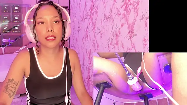 NovaLyn online show from November 29, 2025, 9:04 pm