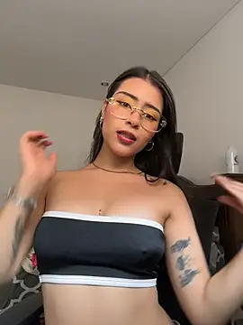 CatadeLuca online show from April 11, 2026, 3:49 pm