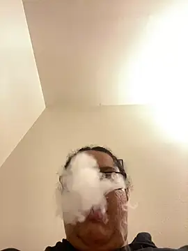 wishuhope4 online show from February 5, 2026, 3:35 am