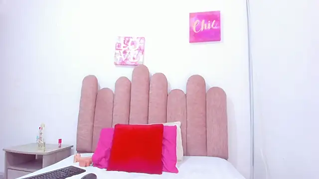 Snapshot of Jessica018_ chatting on June 10, 2026, 2:29 pm Jessica018 online show from June 10, 2026, 2:29 pm