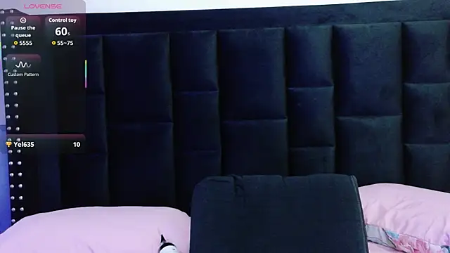 mamaneedsfun online show from December 1, 2025, 1:12 pm