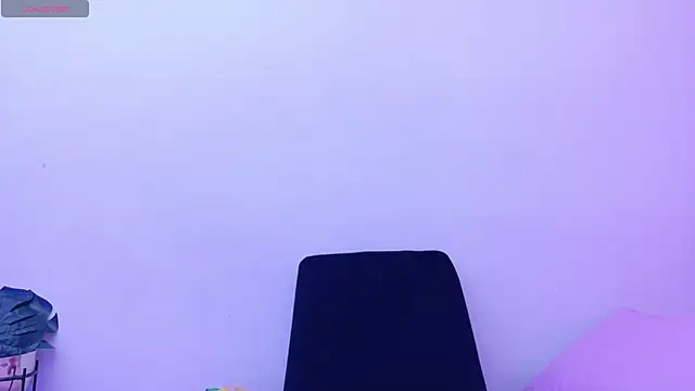 mamaneedsfun online show from December 19, 2025, 1:02 pm