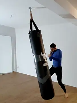 Snapshot of EyesNeverLies chatting on October 5, 2025, 7:26 pm EyesNeverLies online show from October 5, 2025, 7:26 pm