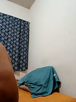 Jovenlechoso2044 online show from October 12, 2025, 1:29 am