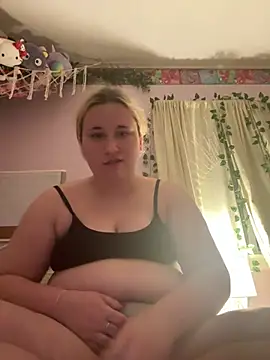 Snapshot of imawhorenslut19 chatting on April 30, 2026, 4:08 am imawhorenslut19 online show from April 30, 2026, 4:08 am
