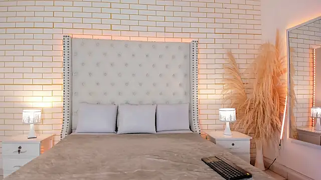 Snapshot of mara_winters_ chatting on February 19, 2026, 12:13 pm mara winters online show from February 19, 2026, 12:13 pm