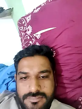 Snapshot of avi007p chatting on October 27, 2025, 5:14 pm avi007p online show from October 27, 2025, 5:14 pm