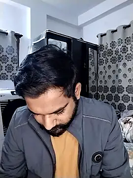 Snapshot of avi007p chatting on January 11, 2026, 9:55 pm avi007p online show from January 11, 2026, 9:55 pm