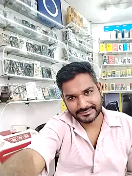 Snapshot of avi007p chatting on October 14, 2025, 8:48 am avi007p online show from October 14, 2025, 8:48 am