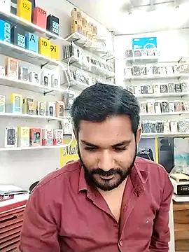 Snapshot of avi007p chatting on November 2, 2025, 7:35 am avi007p online show from November 2, 2025, 7:35 am