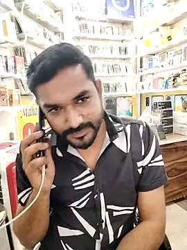 Snapshot of avi007p chatting on December 20, 2025, 11:57 am avi007p online show from December 20, 2025, 11:57 am