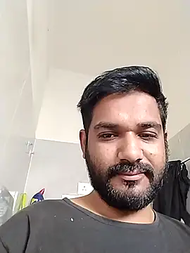 Snapshot of avi007p chatting on November 6, 2025, 9:13 am avi007p online show from November 6, 2025, 9:13 am