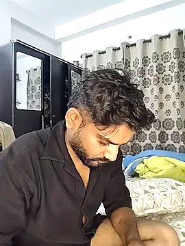 Snapshot of avi007p chatting on June 6, 2026, 5:40 pm avi007p online show from June 6, 2026, 5:40 pm