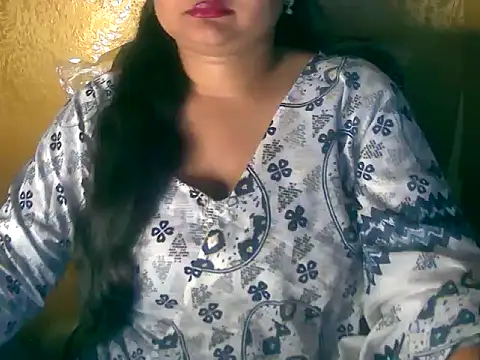 Snapshot of Saniya_K chatting on October 11, 2025, 12:28 pm Saniya K online show from October 11, 2025, 12:28 pm