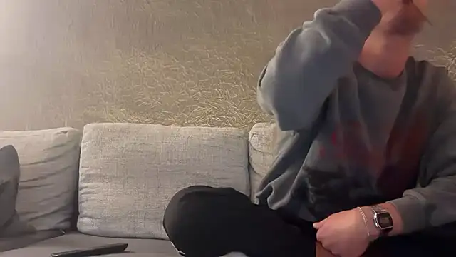 Snapshot of RioBlaze chatting on February 10, 2026, 6:18 pm RioBlaze online show from February 10, 2026, 6:18 pm