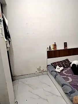 Sexy vernilla online show from February 25, 2026, 8:52 pm