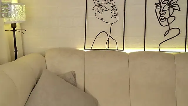 Snapshot of VioletBlacke_ chatting on January 16, 2026, 1:04 pm VioletBlacke online show from January 16, 2026, 1:04 pm