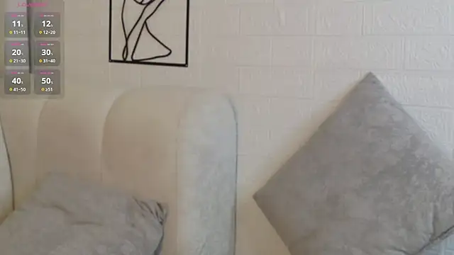 Snapshot of VioletBlacke_ chatting on July 6, 2026, 2:02 pm VioletBlacke online show from July 6, 2026, 2:02 pm