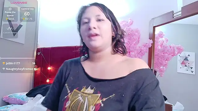 cosplaydate online show from December 3, 2025, 2:56 am