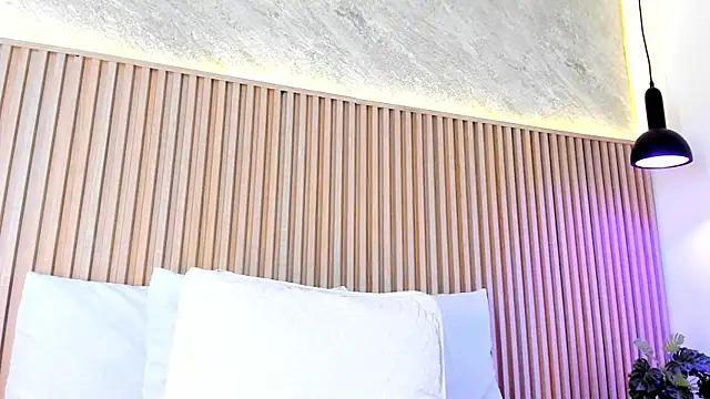 Roxie-NS online show from April 14, 2026, 12:10 pm