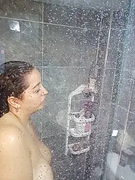 LoanaSantos online show from June 4, 2026, 10:58 pm