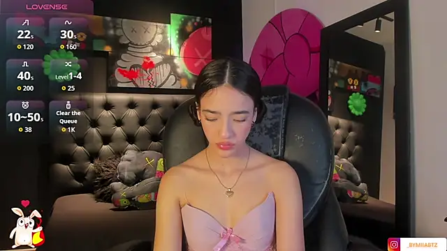 Snapshot of miIa_bratz chatting on February 13, 2026, 7:58 pm miIa bratz online show from February 13, 2026, 7:58 pm