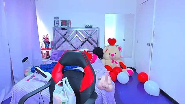 Luna Analya online show from February 15, 2026, 12:48 pm