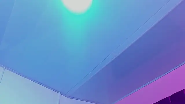 Rihanna hotx online show from September 28, 2025, 4:47 pm