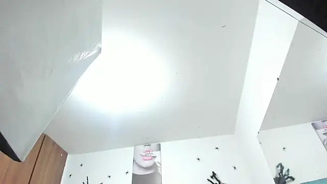 Rihanna hotx online show from November 11, 2025, 3:12 am