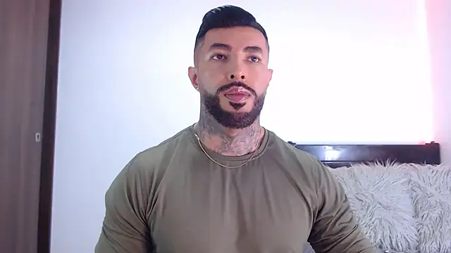 andrea de lucaa online show from January 11, 2026, 12:17 am