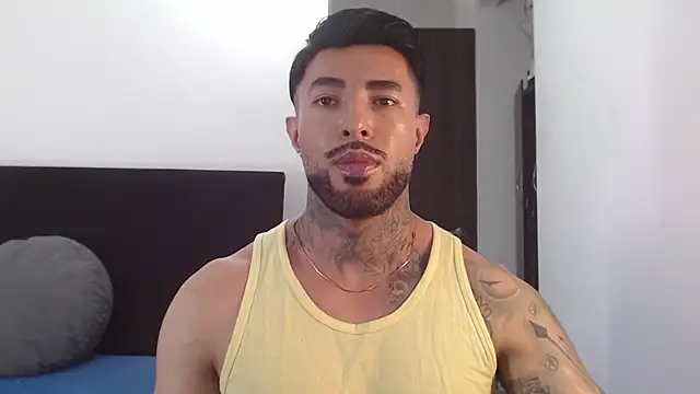 Snapshot of andrea_de_lucaa chatting on July 17, 2026, 3:48 am andrea de lucaa online show from July 17, 2026, 3:48 am