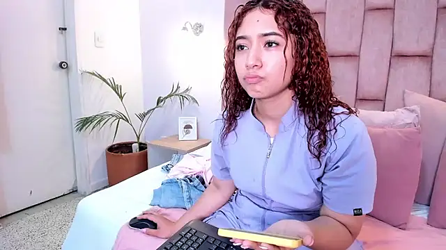 megannherrera online show from February 28, 2026, 1:55 pm