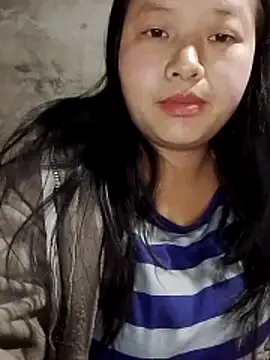 Snapshot of girl-babi chatting on February 3, 2026, 7:13 am girl-babi online show from February 3, 2026, 7:13 am